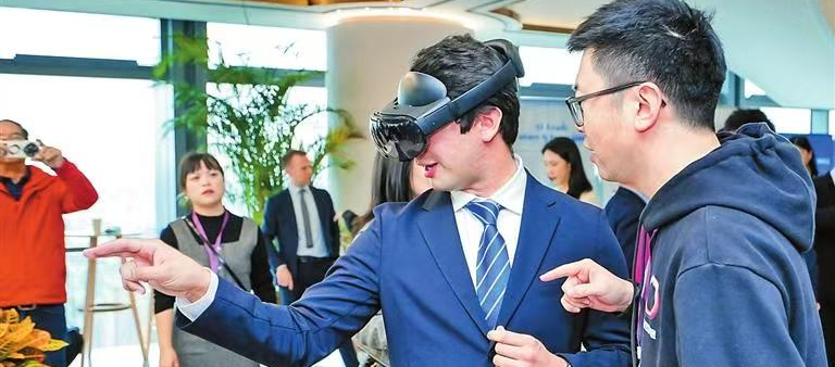 La reunión subraya la creciente ventaja de Shenzhen en IA y su proyección comercial global