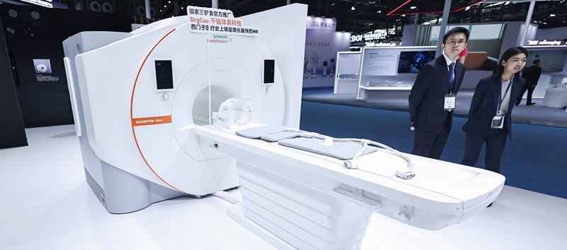 La feria presenta innovaciones médicas de vanguardia